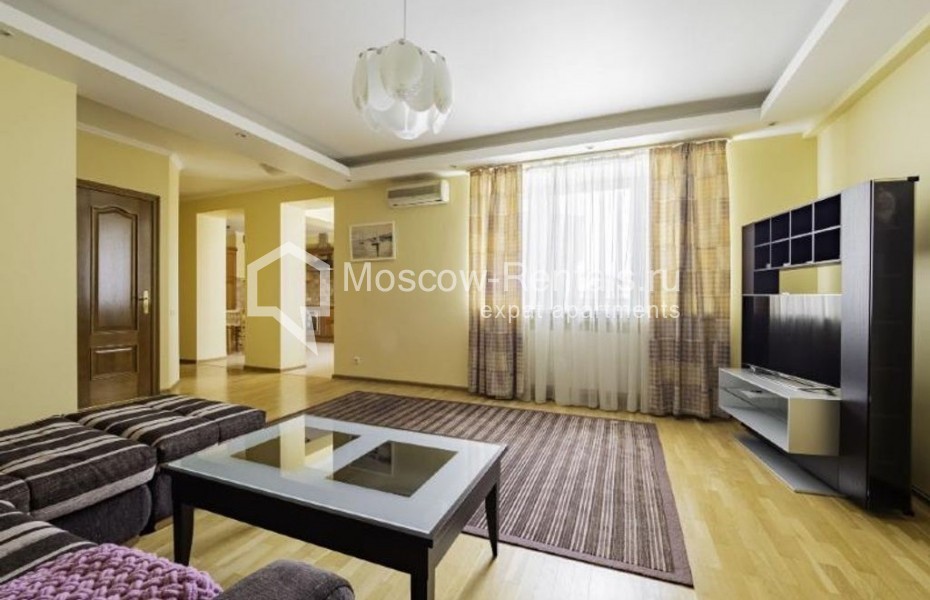 Photo #5 3-room (2 BR) apartment for <a href="http://moscow-rentals.ru/en/articles/long-term-rent" target="_blank">a long-term</a> rent
 in Russia, Moscow, Zoologicheskaya str, 26С1