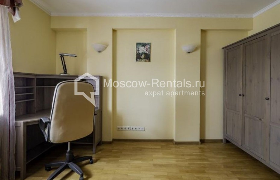 Photo #14 3-room (2 BR) apartment for <a href="http://moscow-rentals.ru/en/articles/long-term-rent" target="_blank">a long-term</a> rent
 in Russia, Moscow, Zoologicheskaya str, 26С1