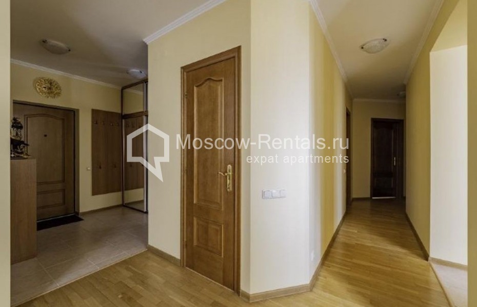 Photo #19 3-room (2 BR) apartment for <a href="http://moscow-rentals.ru/en/articles/long-term-rent" target="_blank">a long-term</a> rent
 in Russia, Moscow, Zoologicheskaya str, 26С1