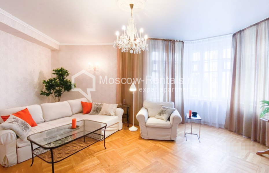 Photo #2 3-room (2 BR) apartment for <a href="http://moscow-rentals.ru/en/articles/long-term-rent" target="_blank">a long-term</a> rent
 in Russia, Moscow, Vorotnikovskyi lane, 5/9