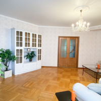 Photo #2 3-room (2 BR) apartment for <a href="http://moscow-rentals.ru/en/articles/long-term-rent" target="_blank">a long-term</a> rent
 in Russia, Moscow, Vorotnikovskyi lane, 5/9