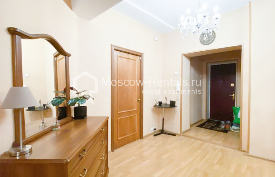 Photo #15 3-room (2 BR) apartment for <a href="http://moscow-rentals.ru/en/articles/long-term-rent" target="_blank">a long-term</a> rent
 in Russia, Moscow, Vorotnikovskyi lane, 5/9