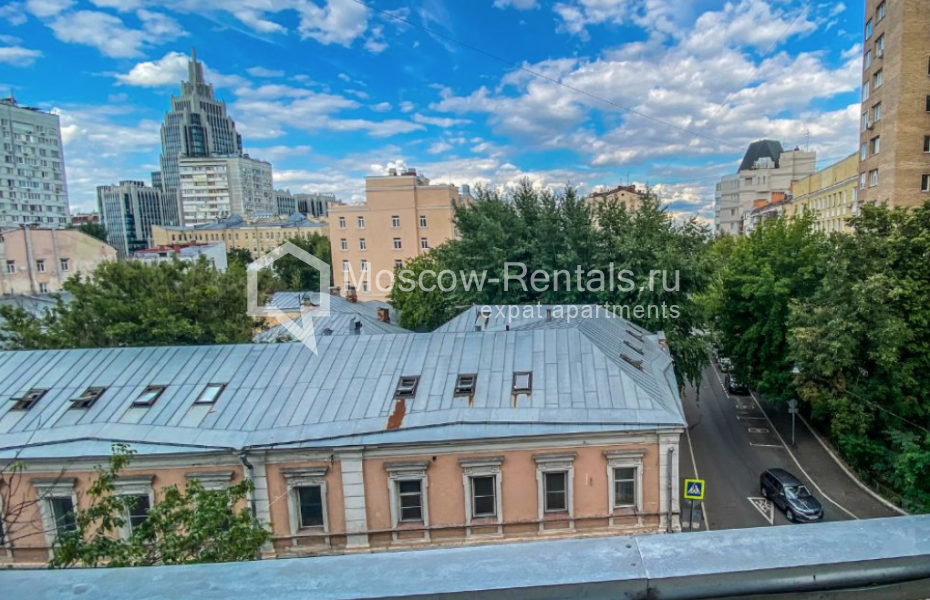 Photo #17 3-room (2 BR) apartment for <a href="http://moscow-rentals.ru/en/articles/long-term-rent" target="_blank">a long-term</a> rent
 in Russia, Moscow, Vorotnikovskyi lane, 5/9