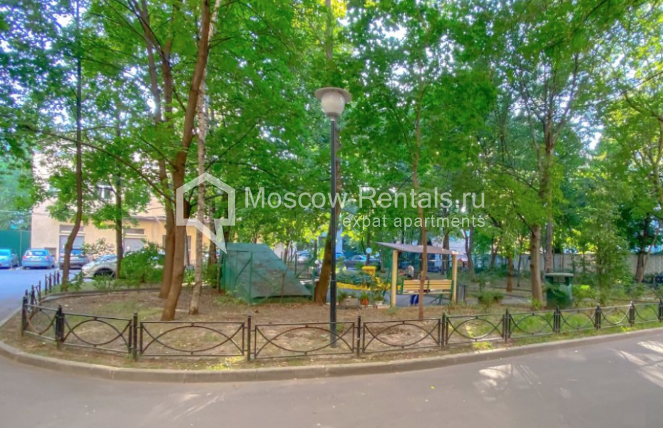 Photo #18 3-room (2 BR) apartment for <a href="http://moscow-rentals.ru/en/articles/long-term-rent" target="_blank">a long-term</a> rent
 in Russia, Moscow, Vorotnikovskyi lane, 5/9