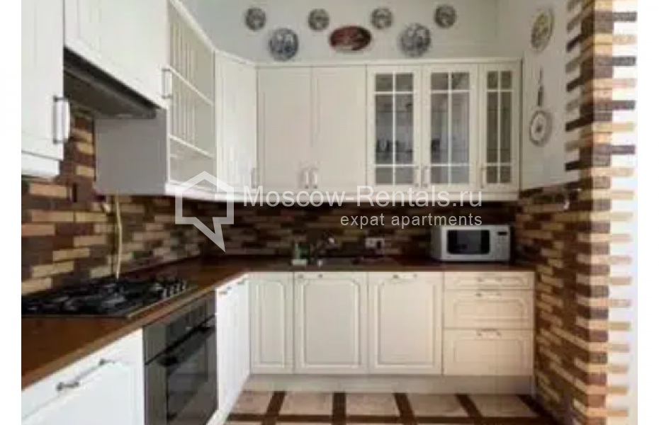 Photo #3 3-room (2 BR) apartment for <a href="http://moscow-rentals.ru/en/articles/long-term-rent" target="_blank">a long-term</a> rent
 in Russia, Moscow, Novinskyi blv, 25К10