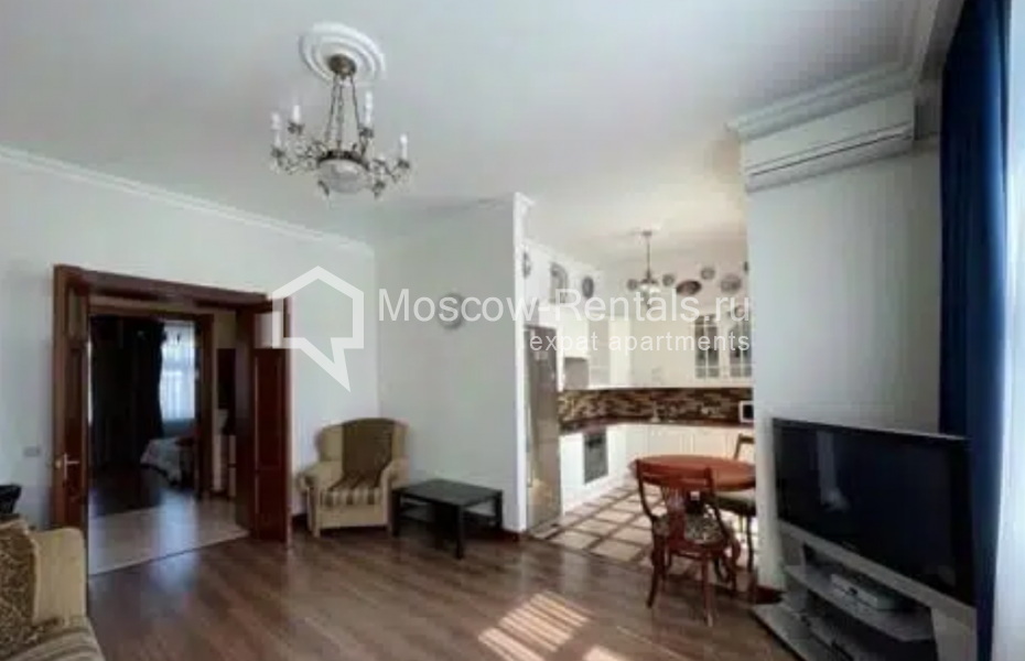 Photo #1 3-room (2 BR) apartment for <a href="http://moscow-rentals.ru/en/articles/long-term-rent" target="_blank">a long-term</a> rent
 in Russia, Moscow, Novinskyi blv, 25К10