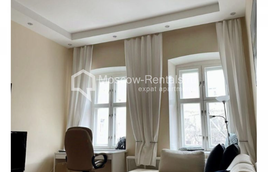 Photo #2 3-room (2 BR) apartment for <a href="http://moscow-rentals.ru/en/articles/long-term-rent" target="_blank">a long-term</a> rent
 in Russia, Moscow, Arbat str, 30/3С2