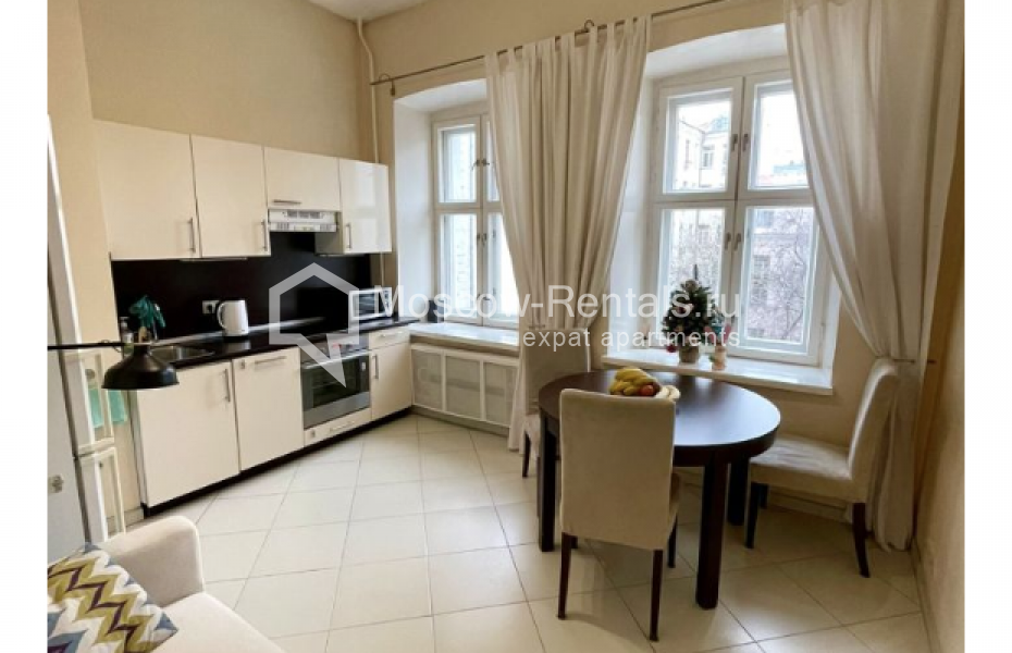 Photo #4 3-room (2 BR) apartment for <a href="http://moscow-rentals.ru/en/articles/long-term-rent" target="_blank">a long-term</a> rent
 in Russia, Moscow, Arbat str, 30/3С2