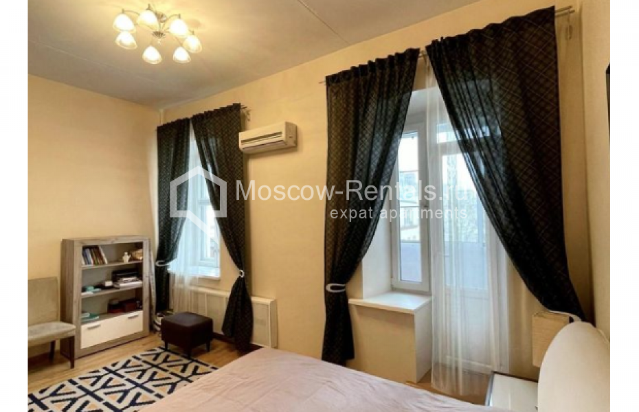 Photo #7 3-room (2 BR) apartment for <a href="http://moscow-rentals.ru/en/articles/long-term-rent" target="_blank">a long-term</a> rent
 in Russia, Moscow, Arbat str, 30/3С2