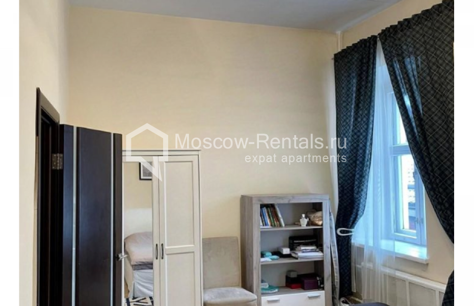 Photo #8 3-room (2 BR) apartment for <a href="http://moscow-rentals.ru/en/articles/long-term-rent" target="_blank">a long-term</a> rent
 in Russia, Moscow, Arbat str, 30/3С2
