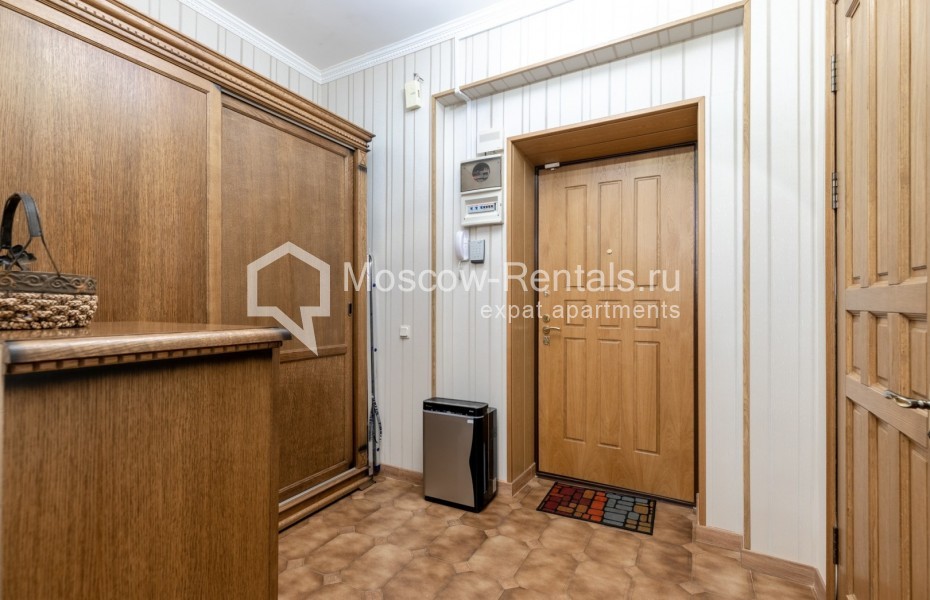 Photo #16 4-room (3 BR) apartment for <a href="http://moscow-rentals.ru/en/articles/long-term-rent" target="_blank">a long-term</a> rent
 in Russia, Moscow, Sechenovsky lane, 5