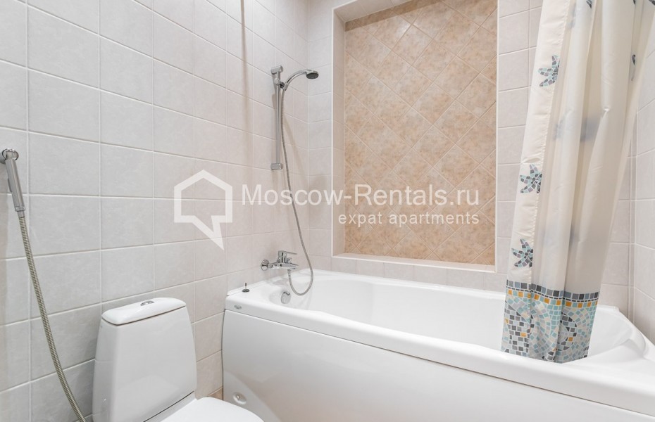 Photo #21 4-room (3 BR) apartment for <a href="http://moscow-rentals.ru/en/articles/long-term-rent" target="_blank">a long-term</a> rent
 in Russia, Moscow, Novoslobodskaya str, 11