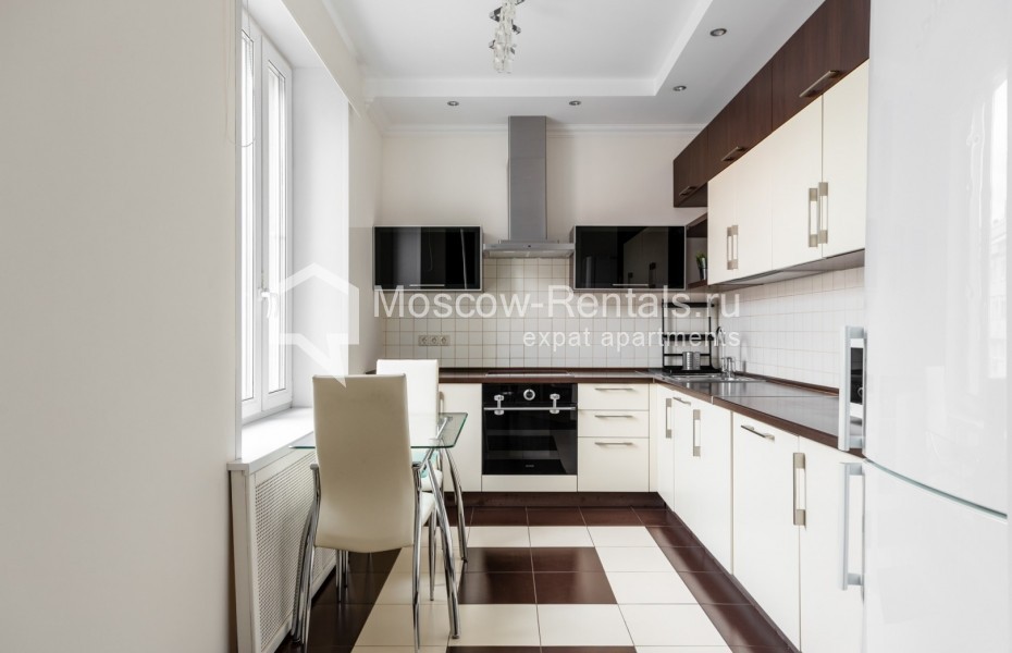 Photo #5 3-room (2 BR) apartment for <a href="http://moscow-rentals.ru/en/articles/long-term-rent" target="_blank">a long-term</a> rent
 in Russia, Moscow, 1st Tverskaya-Yamskaya str, 7