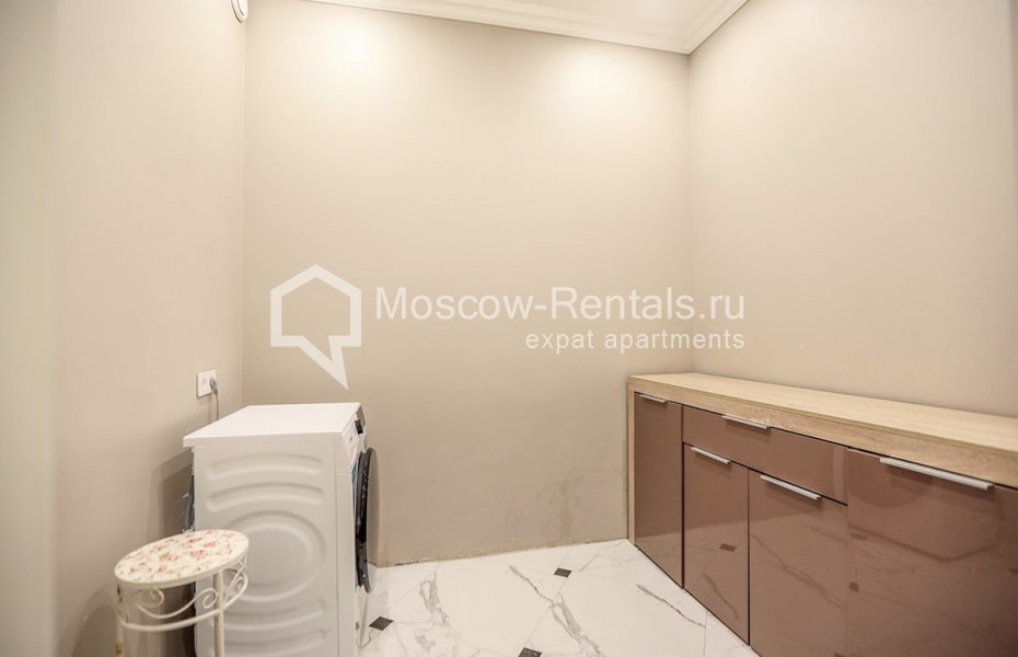Photo #36 5-room (4 BR) apartment for <a href="http://moscow-rentals.ru/en/articles/long-term-rent" target="_blank">a long-term</a> rent
 in Russia, Moscow, Davidkovskaya str, 3