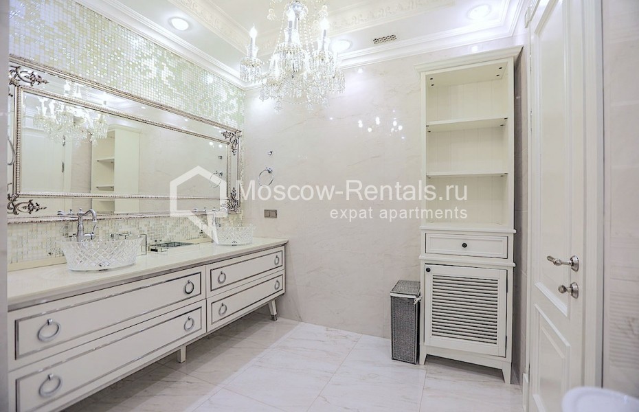 Photo #27 5-room (4 BR) apartment for <a href="http://moscow-rentals.ru/en/articles/long-term-rent" target="_blank">a long-term</a> rent
 in Russia, Moscow, Davidkovskaya str, 3