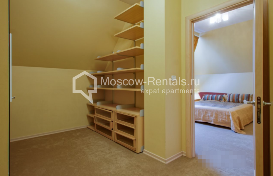 Photo #17 5-room (4 BR) apartment for <a href="http://moscow-rentals.ru/en/articles/long-term-rent" target="_blank">a long-term</a> rent
 in Russia, Moscow, Skaryatinskyi lane, 7