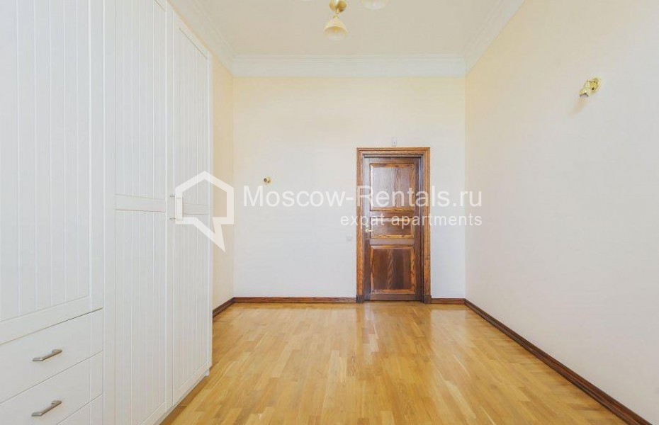 Photo #7 5-room (4 BR) apartment for <a href="http://moscow-rentals.ru/en/articles/long-term-rent" target="_blank">a long-term</a> rent
 in Russia, Moscow, Gagarinskyi lane, 23С1