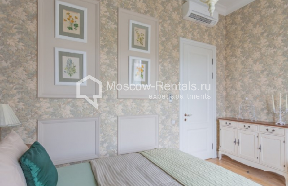 Photo #9 3-room (2 BR) apartment for <a href="http://moscow-rentals.ru/en/articles/long-term-rent" target="_blank">a long-term</a> rent
 in Russia, Moscow, Gogolevskyi blv, 25С1