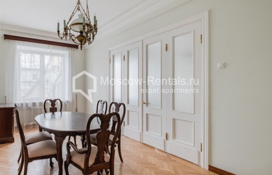 Photo #1 4-room (3 BR) apartment for <a href="http://moscow-rentals.ru/en/articles/long-term-rent" target="_blank">a long-term</a> rent
 in Russia, Moscow, Povarskaya str, 31/29