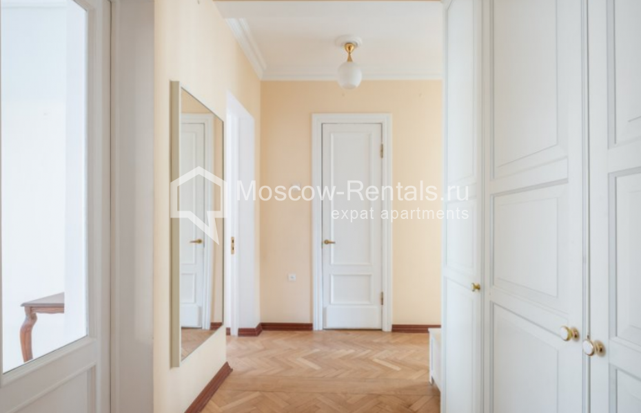 Photo #12 4-room (3 BR) apartment for <a href="http://moscow-rentals.ru/en/articles/long-term-rent" target="_blank">a long-term</a> rent
 in Russia, Moscow, Povarskaya str, 31/29