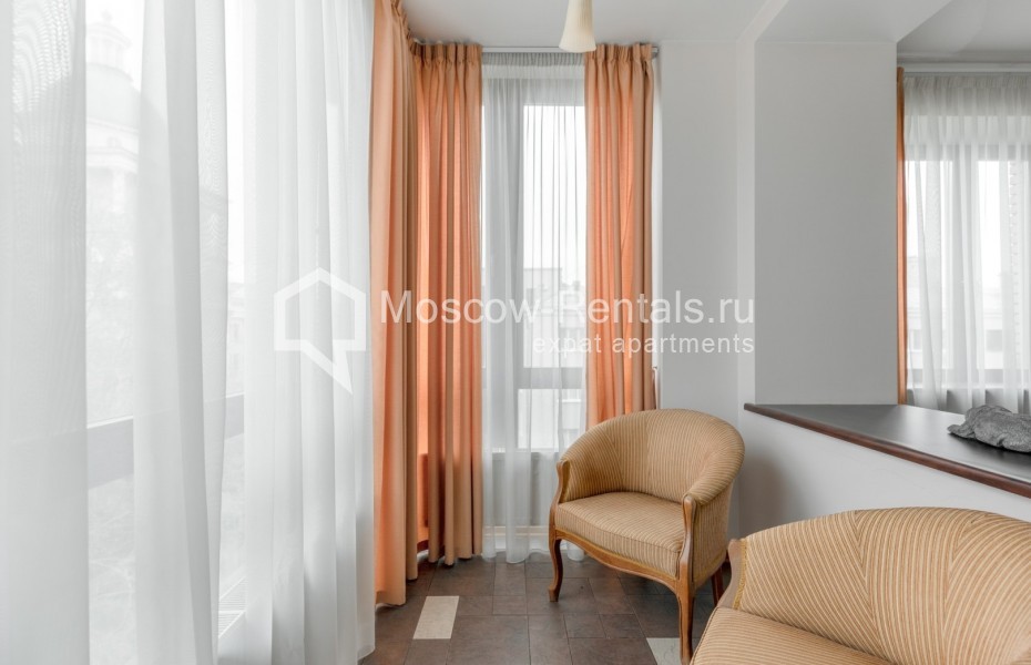 Photo #9 3-room (2 BR) apartment for <a href="http://moscow-rentals.ru/en/articles/long-term-rent" target="_blank">a long-term</a> rent
 in Russia, Moscow, Sivtsev Vrazhek lane, 31/13