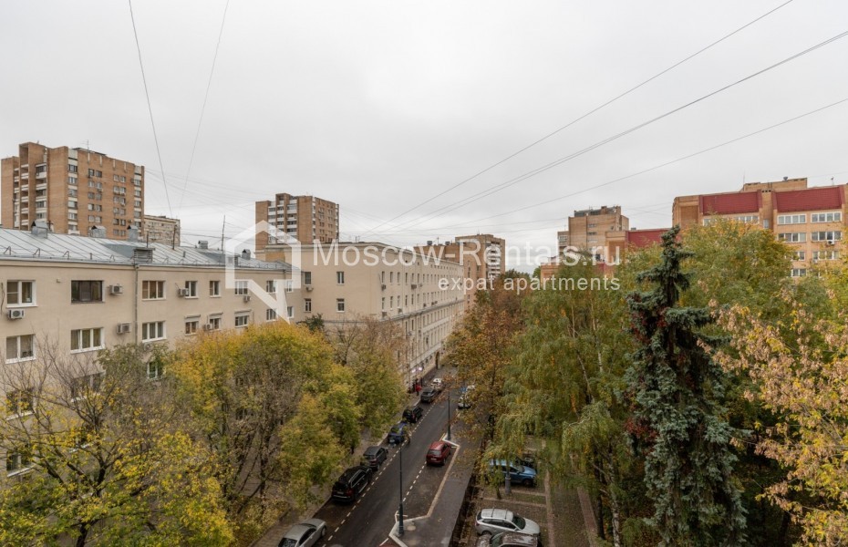 Photo #23 3-room (2 BR) apartment for <a href="http://moscow-rentals.ru/en/articles/long-term-rent" target="_blank">a long-term</a> rent
 in Russia, Moscow, Sivtsev Vrazhek lane, 31/13