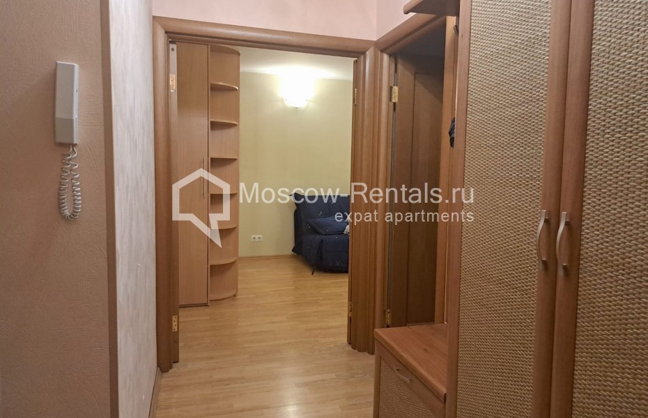 Photo #8 2-room (1 BR) apartment for <a href="http://moscow-rentals.ru/en/articles/long-term-rent" target="_blank">a long-term</a> rent
 in Russia, Moscow, Vasnetsova str, 11с1