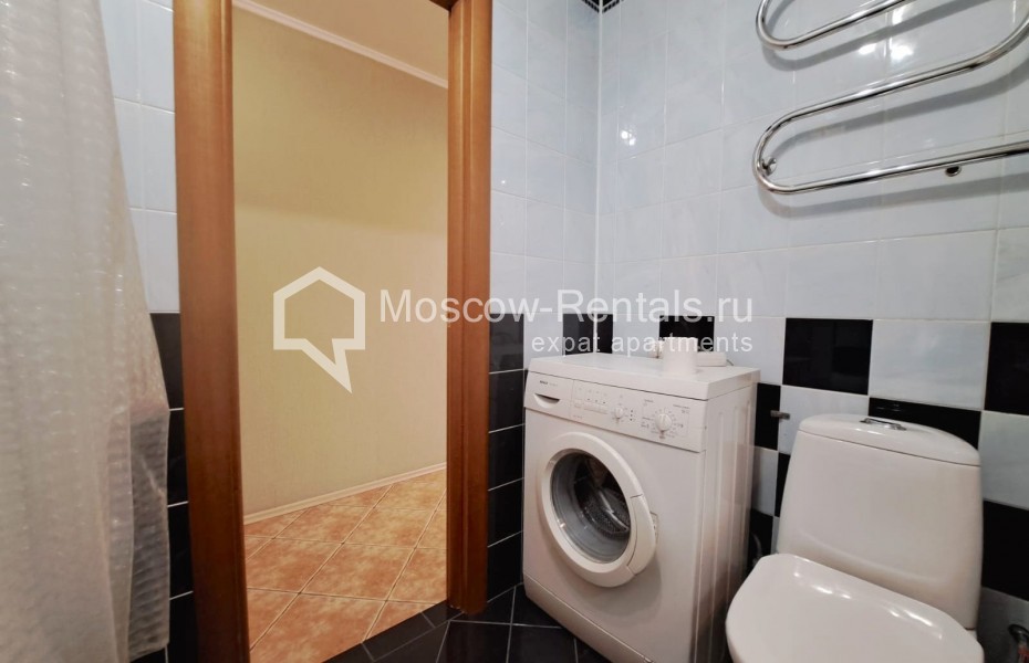 Photo #13 2-room (1 BR) apartment for <a href="http://moscow-rentals.ru/en/articles/long-term-rent" target="_blank">a long-term</a> rent
 in Russia, Moscow, Vasnetsova str, 11с1