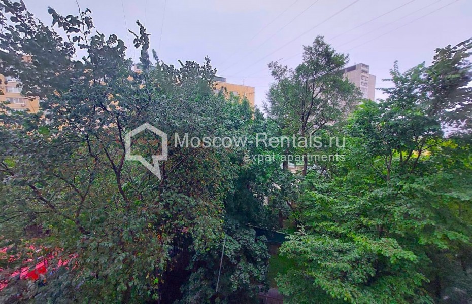 Photo #15 2-room (1 BR) apartment for <a href="http://moscow-rentals.ru/en/articles/long-term-rent" target="_blank">a long-term</a> rent
 in Russia, Moscow, Vasnetsova str, 11с1