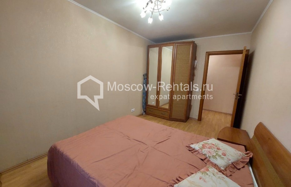 Photo #11 2-room (1 BR) apartment for <a href="http://moscow-rentals.ru/en/articles/long-term-rent" target="_blank">a long-term</a> rent
 in Russia, Moscow, Vasnetsova str, 11с1