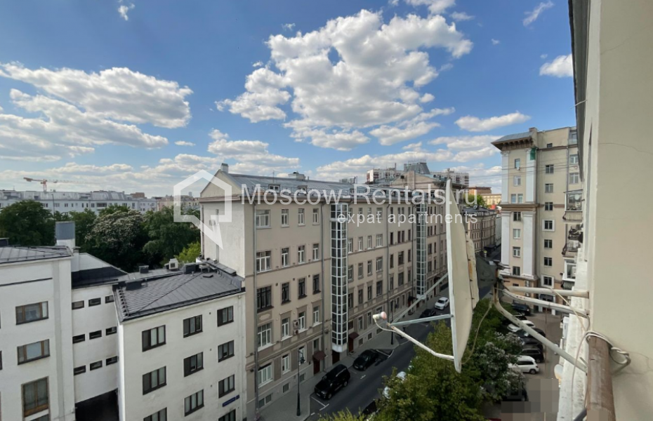Photo #20 3-room (2 BR) apartment for <a href="http://moscow-rentals.ru/en/articles/long-term-rent" target="_blank">a long-term</a> rent
 in Russia, Moscow, Kropotkinskyi lane, 14