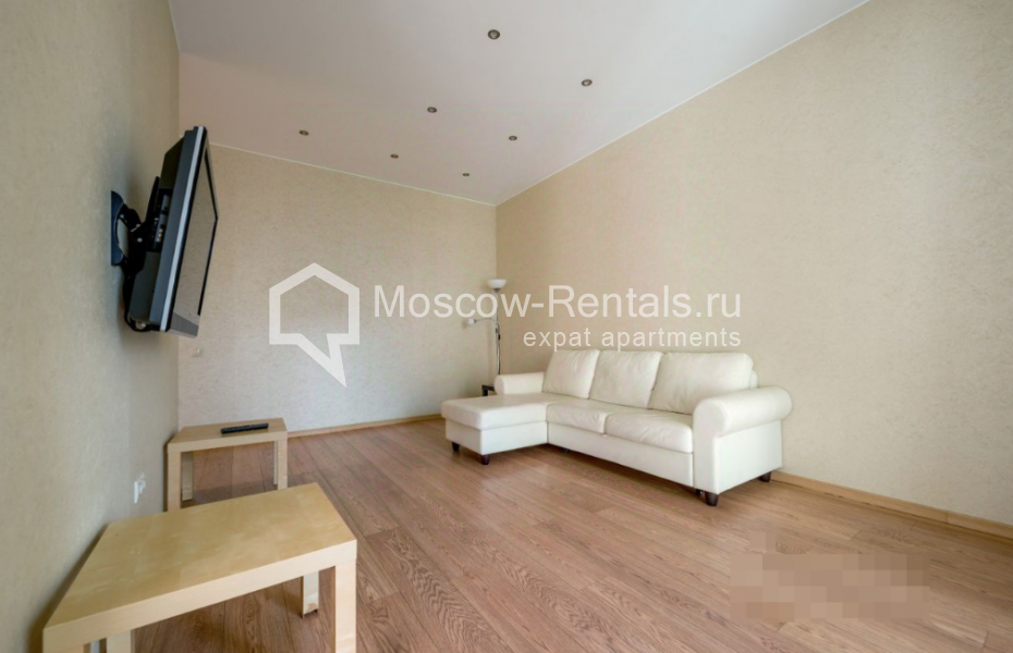 Photo #3 3-room (2 BR) apartment for <a href="http://moscow-rentals.ru/en/articles/long-term-rent" target="_blank">a long-term</a> rent
 in Russia, Moscow, Ruzheinyi lane, 3