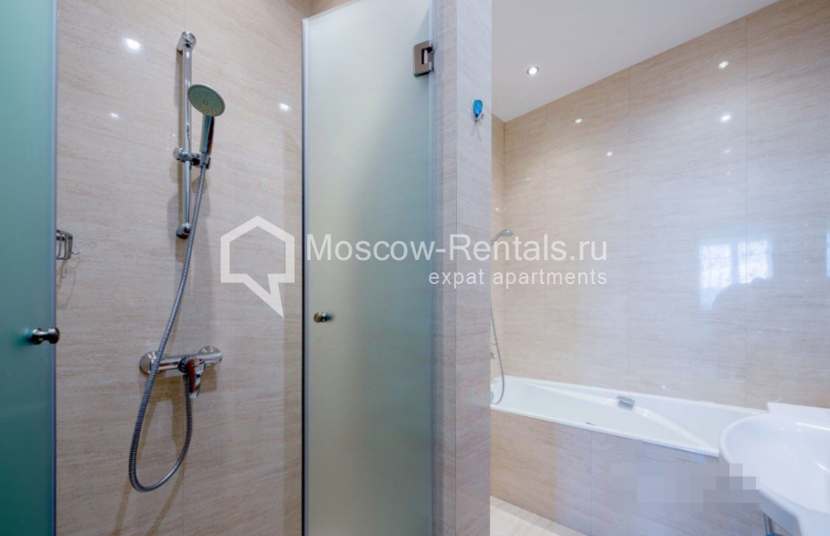 Photo #15 3-room (2 BR) apartment for <a href="http://moscow-rentals.ru/en/articles/long-term-rent" target="_blank">a long-term</a> rent
 in Russia, Moscow, Ruzheinyi lane, 3