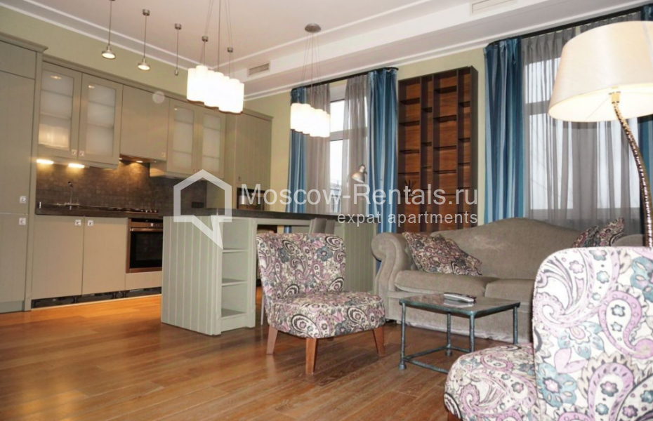 Photo #1 3-room (2 BR) apartment for <a href="http://moscow-rentals.ru/en/articles/long-term-rent" target="_blank">a long-term</a> rent
 in Russia, Moscow, Povarskaya str, 18