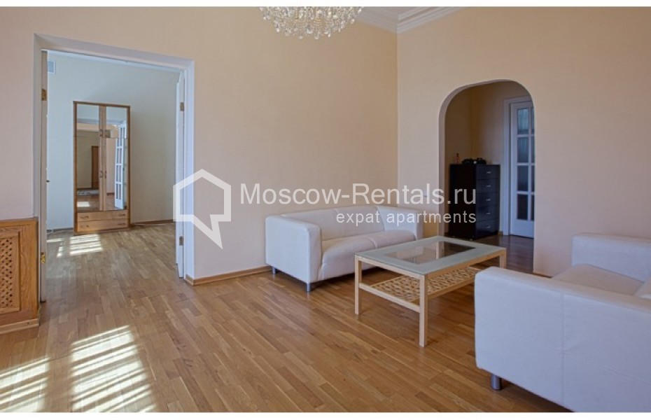 Photo #3 4-room (3 BR) apartment for <a href="http://moscow-rentals.ru/en/articles/long-term-rent" target="_blank">a long-term</a> rent
 in Russia, Moscow, 1st Tverskaya-Yamskaya str, 36 bld 1