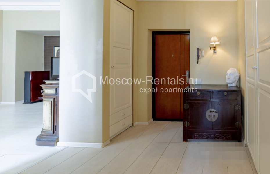 Photo #22 3-room (2 BR) apartment for <a href="http://moscow-rentals.ru/en/articles/long-term-rent" target="_blank">a long-term</a> rent
 in Russia, Moscow, Serafimovicha str, 2