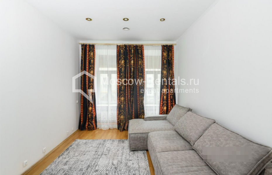 Photo #5 3-room (2 BR) apartment for <a href="http://moscow-rentals.ru/en/articles/long-term-rent" target="_blank">a long-term</a> rent
 in Russia, Moscow, Arbat str, 49