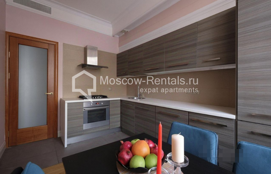 Photo #6 3-room (2 BR) apartment for <a href="http://moscow-rentals.ru/en/articles/long-term-rent" target="_blank">a long-term</a> rent
 in Russia, Moscow, New Arbat str, 25