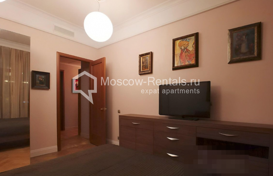 Photo #15 3-room (2 BR) apartment for <a href="http://moscow-rentals.ru/en/articles/long-term-rent" target="_blank">a long-term</a> rent
 in Russia, Moscow, New Arbat str, 25