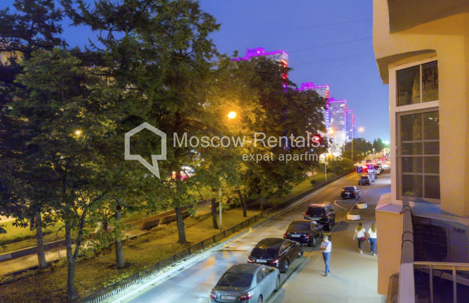 Photo #23 3-room (2 BR) apartment for <a href="http://moscow-rentals.ru/en/articles/long-term-rent" target="_blank">a long-term</a> rent
 in Russia, Moscow, New Arbat str, 25