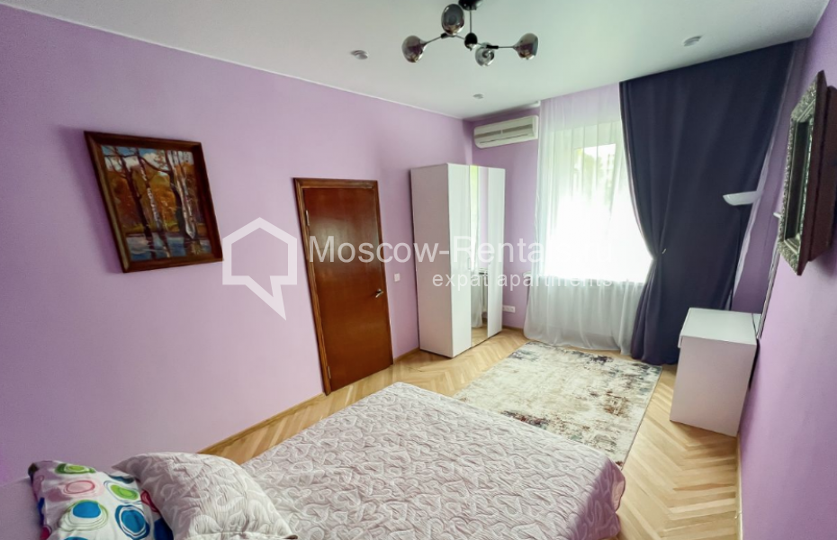 Photo #11 3-room (2 BR) apartment for <a href="http://moscow-rentals.ru/en/articles/long-term-rent" target="_blank">a long-term</a> rent
 in Russia, Moscow, Sivtsev Vrazhek lane, 20