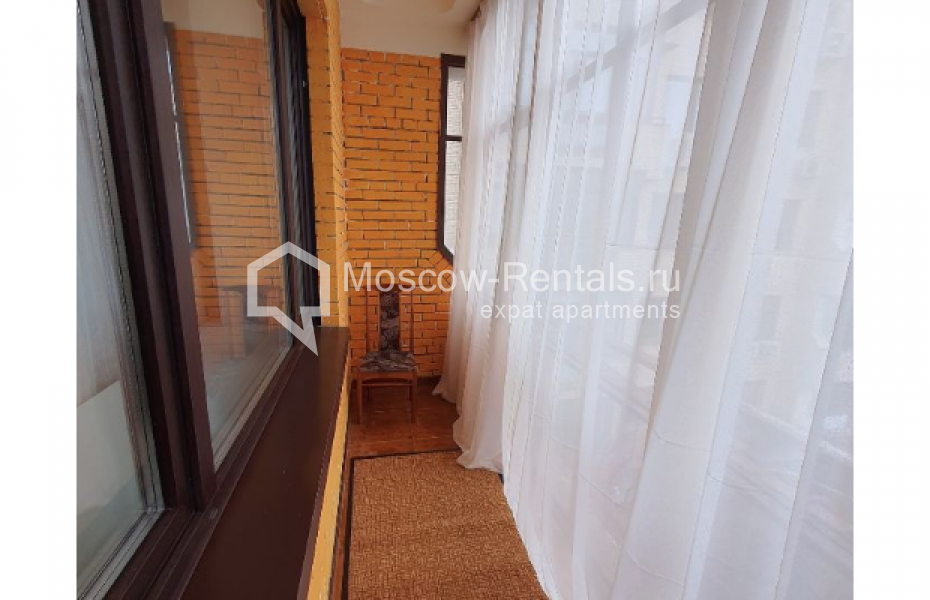 Photo #23 3-room (2 BR) apartment for <a href="http://moscow-rentals.ru/en/articles/long-term-rent" target="_blank">a long-term</a> rent
 in Russia, Moscow, Sivtsev Vrazhek lane, 20