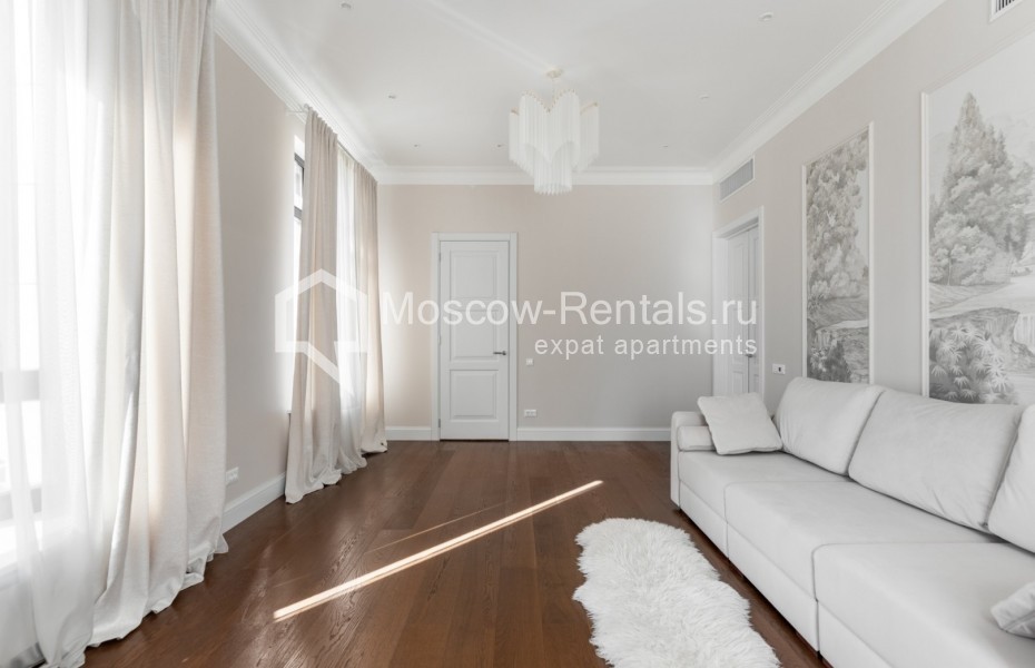 Photo #2 3-room (2 BR) apartment for <a href="http://moscow-rentals.ru/en/articles/long-term-rent" target="_blank">a long-term</a> rent
 in Russia, Moscow, Ordzhonikidze str, 1