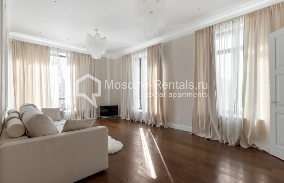 Photo #3 3-room (2 BR) apartment for <a href="http://moscow-rentals.ru/en/articles/long-term-rent" target="_blank">a long-term</a> rent
 in Russia, Moscow, Ordzhonikidze str, 1