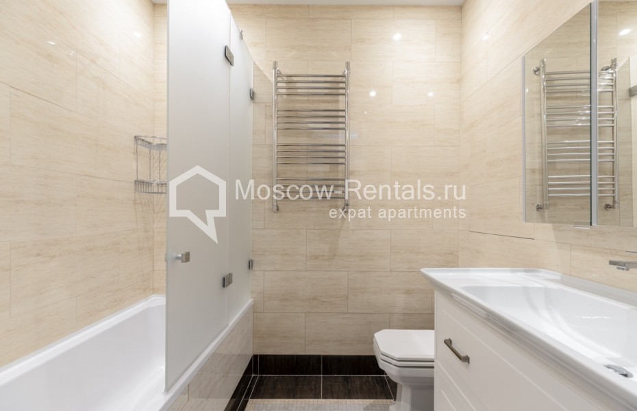 Photo #17 3-room (2 BR) apartment for <a href="http://moscow-rentals.ru/en/articles/long-term-rent" target="_blank">a long-term</a> rent
 in Russia, Moscow, Ordzhonikidze str, 1