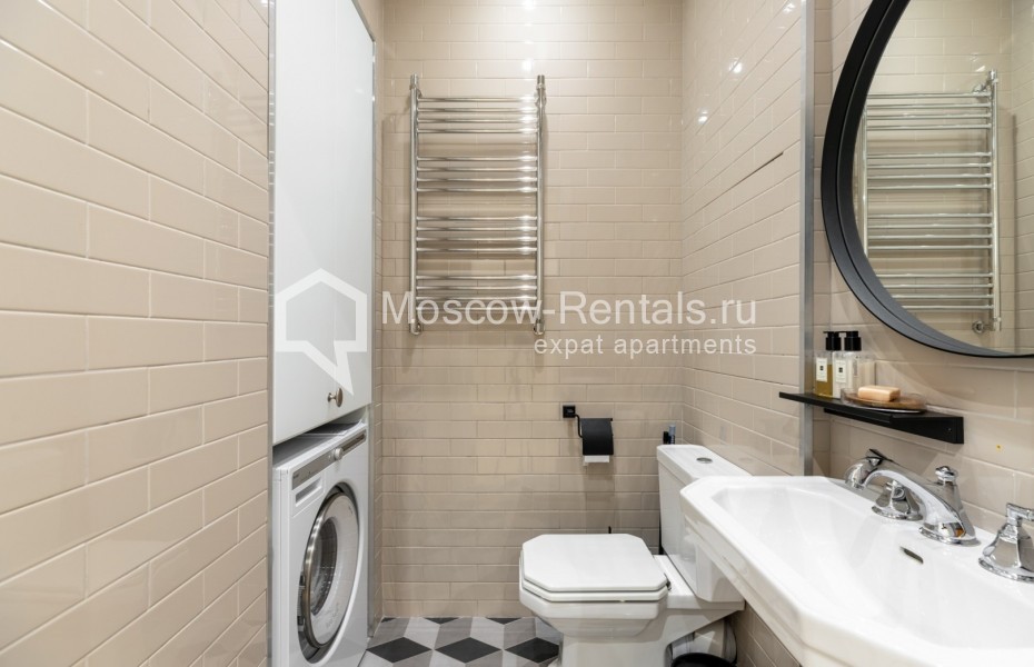 Photo #18 3-room (2 BR) apartment for <a href="http://moscow-rentals.ru/en/articles/long-term-rent" target="_blank">a long-term</a> rent
 in Russia, Moscow, Ordzhonikidze str, 1