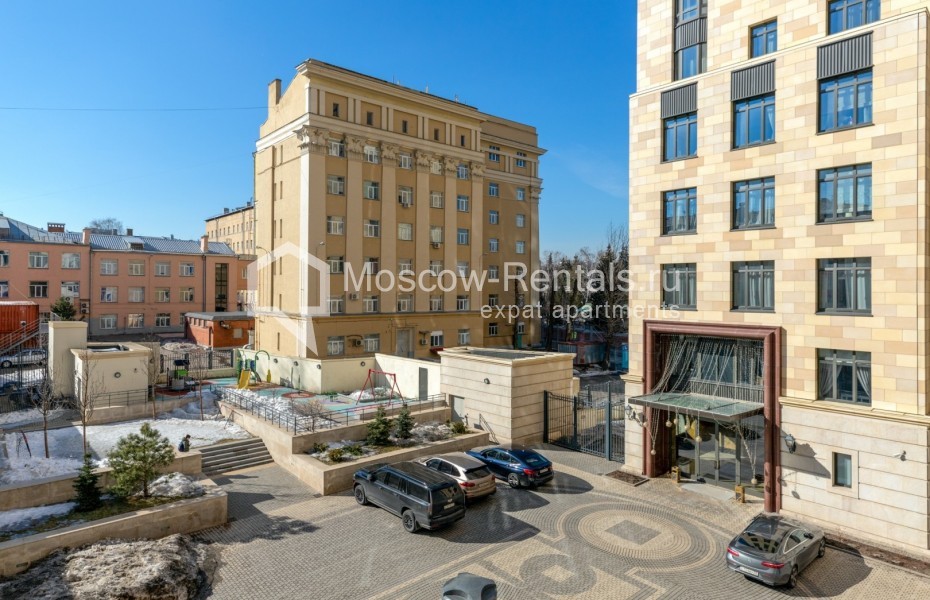 Photo #30 3-room (2 BR) apartment for <a href="http://moscow-rentals.ru/en/articles/long-term-rent" target="_blank">a long-term</a> rent
 in Russia, Moscow, Ordzhonikidze str, 1