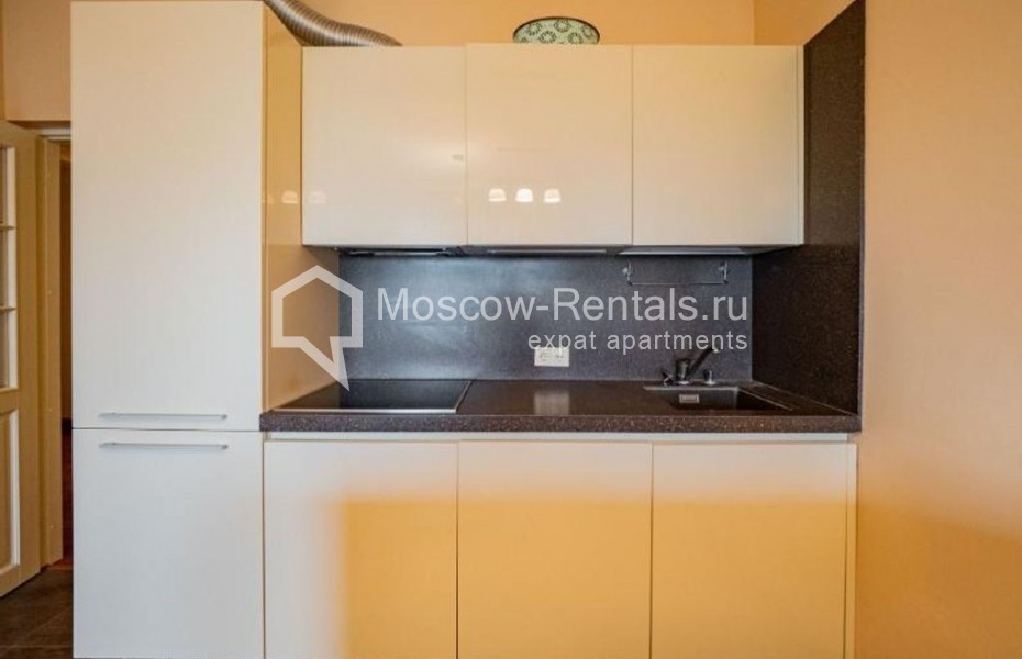Photo #7 3-room (2 BR) apartment for <a href="http://moscow-rentals.ru/en/articles/long-term-rent" target="_blank">a long-term</a> rent
 in Russia, Moscow, 1st Spasonalivkovsky lane, 20