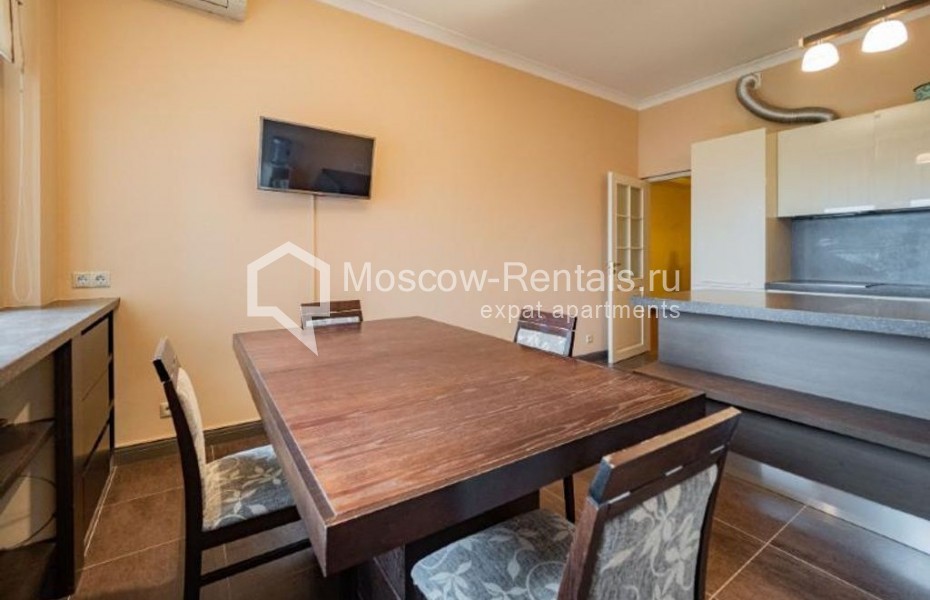 Photo #9 3-room (2 BR) apartment for <a href="http://moscow-rentals.ru/en/articles/long-term-rent" target="_blank">a long-term</a> rent
 in Russia, Moscow, 1st Spasonalivkovsky lane, 20