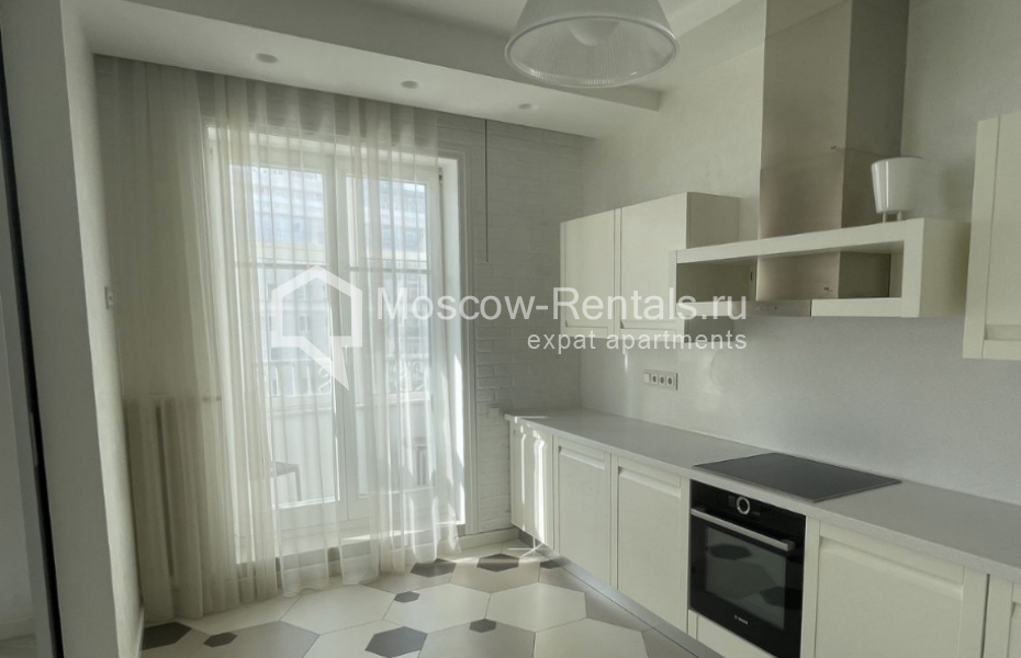 Photo #3 3-room (2 BR) apartment for <a href="http://moscow-rentals.ru/en/articles/long-term-rent" target="_blank">a long-term</a> rent
 in Russia, Moscow, Mytnaya str, 7c2
